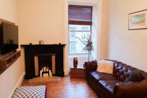 Bright 1 Bedroom Apartment Near City Centre